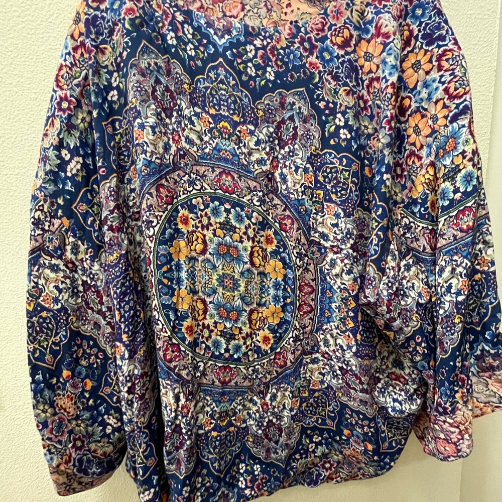 Floral Patterned Kimono Jacket - Picture 3 of 3